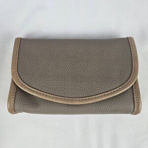 Vintage Avon Sophisticated Style Tan/Beige Vinyl Cosmetic Case NWT Dead Stock